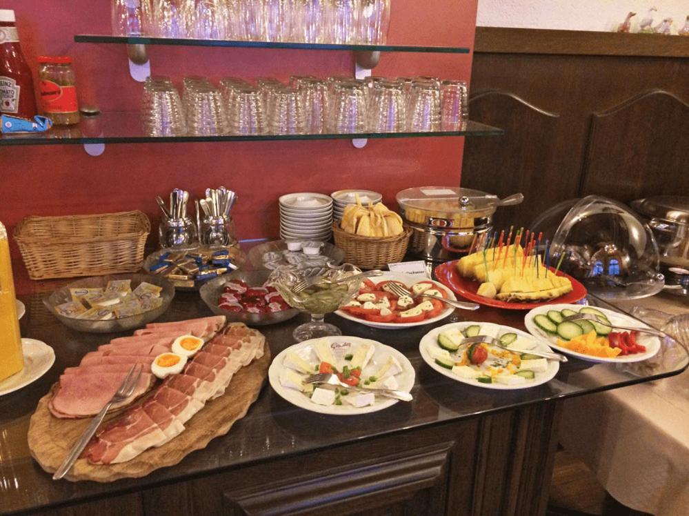 נוישטט אן דר ואלדנאב Hotel Grader מראה חיצוני תמונה
