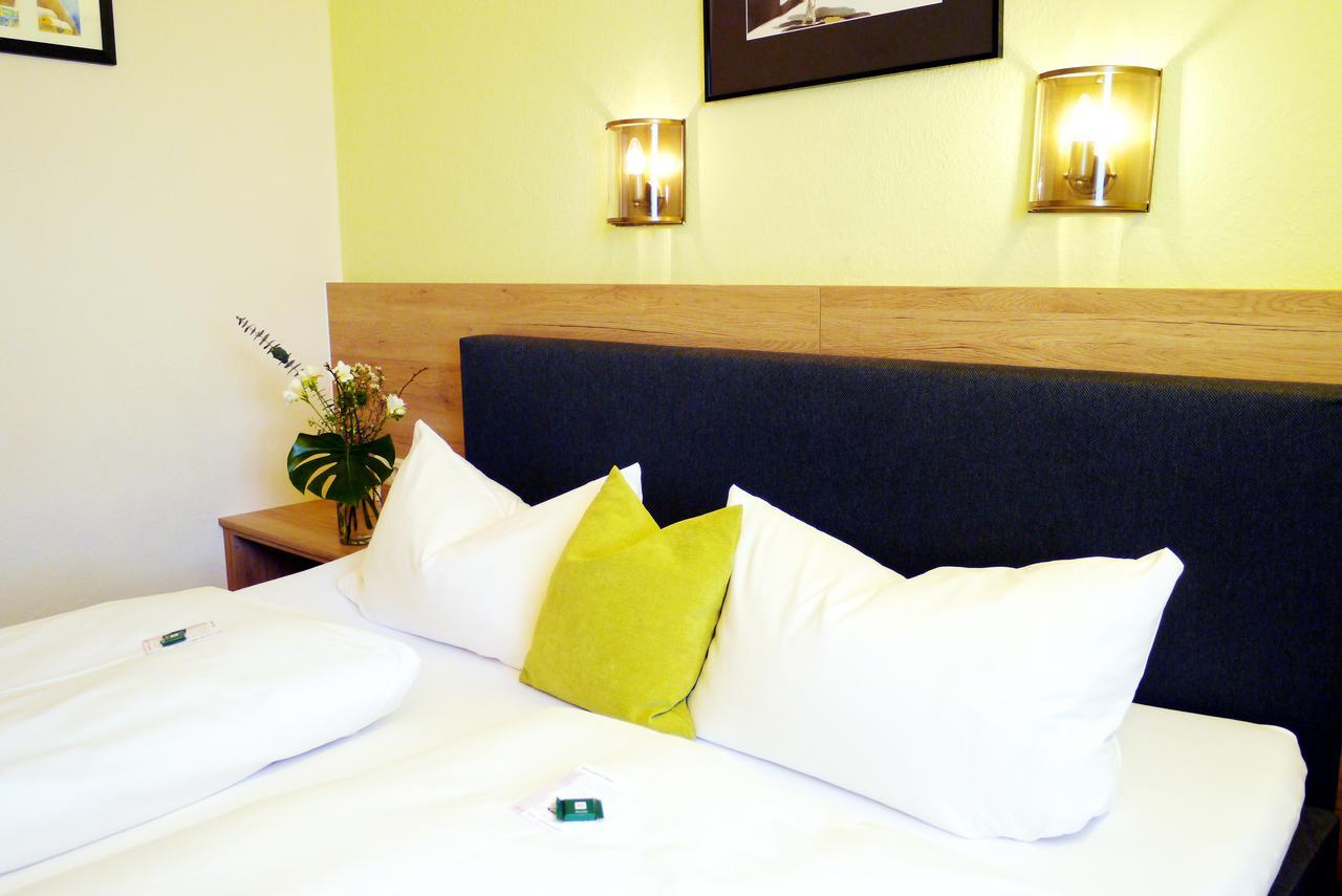 נוישטט אן דר ואלדנאב Hotel Grader מראה חיצוני תמונה