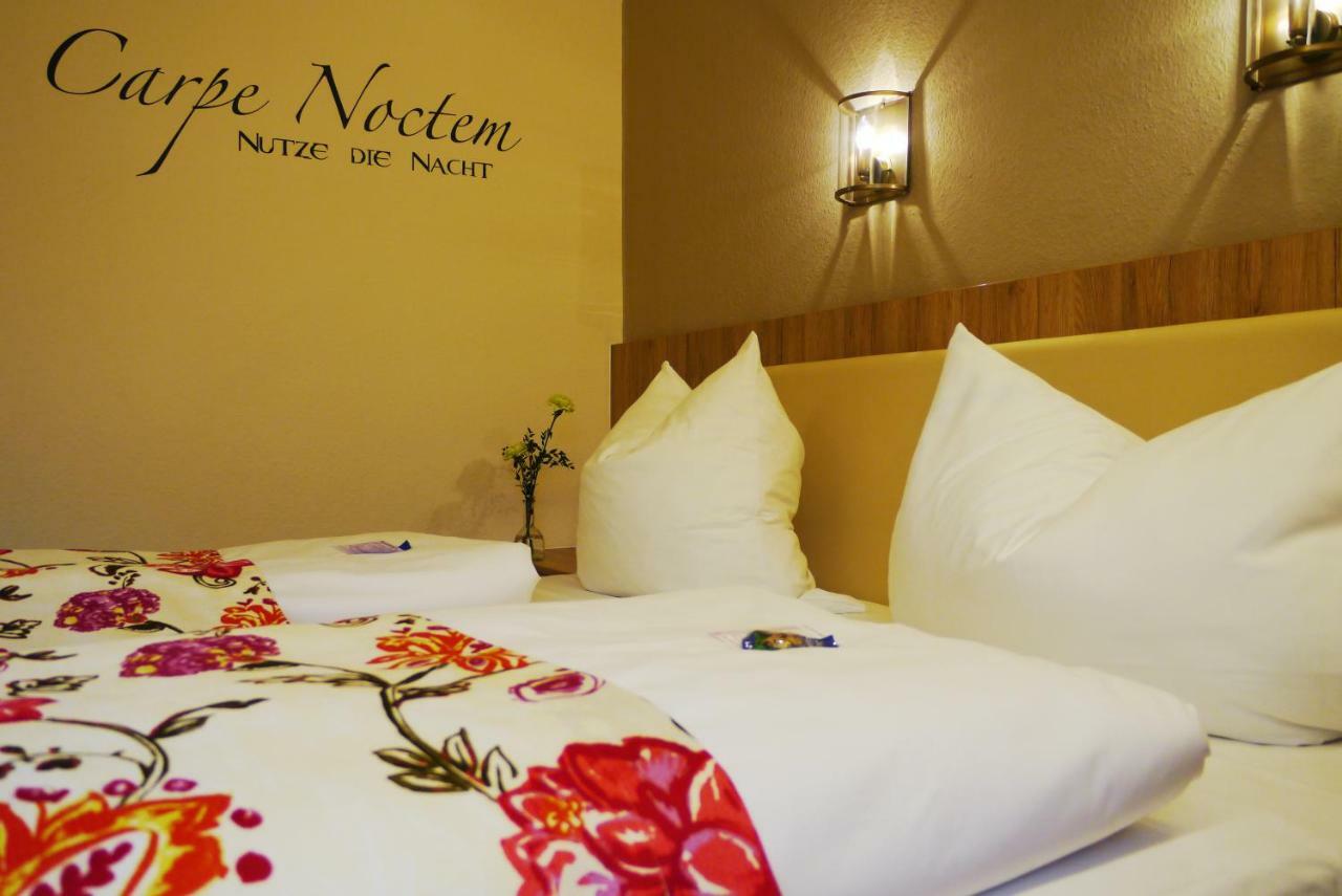 נוישטט אן דר ואלדנאב Hotel Grader מראה חיצוני תמונה
